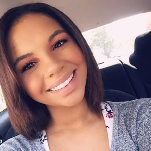 Meet your Posher, Sierra